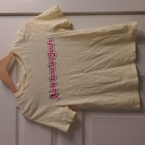Short sleeved t-shirt